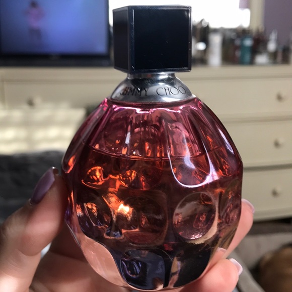 Jimmy choo perfume - Picture 1 of 2